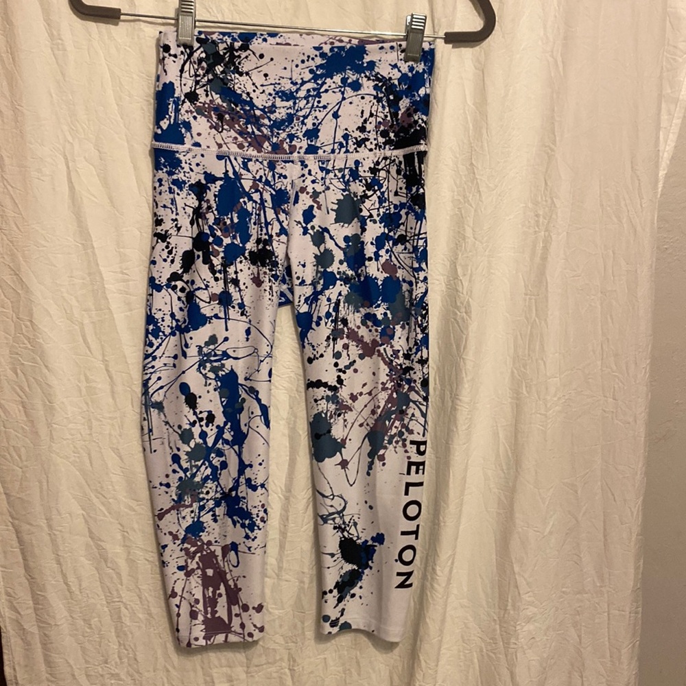 Peloton crop leggings